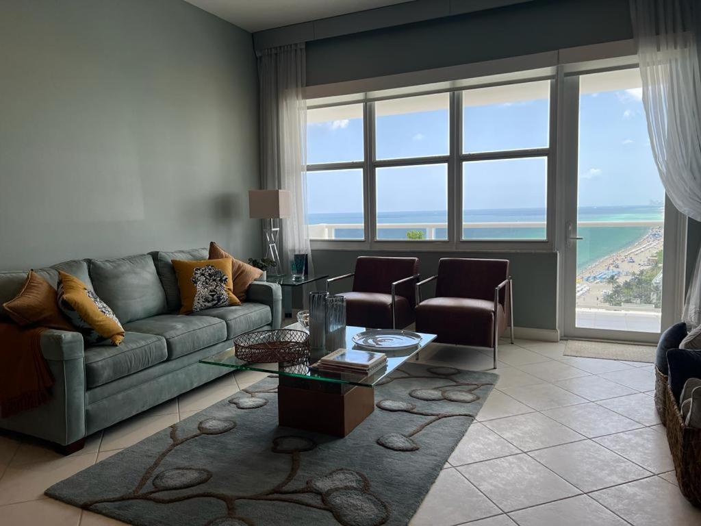 Penthouse Beach Front 1St Line, 2 Bedroom 2 Ba, New Decoration & Furnitures, Unobstructed View Of The Beautiful Atlantic, Free Parking 할리우드 외부 사진